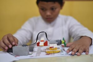 Ekstrakurikuler Robotik: Belajar Merakit, Menggerakkan, dan Berpikir Kreatif di SDA Mutiara Hikmah
